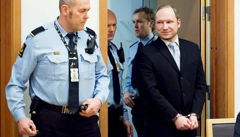 Breivik asks court for 'immediate release'