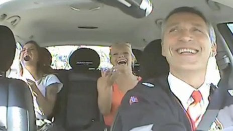 Norwegian PM turns cabbie in election stunt