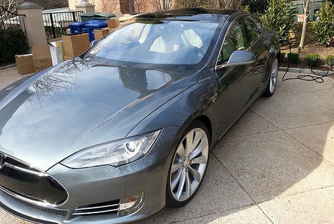 Tesla S tops new car registrations in Norway