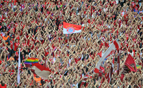 The ever loyal supporters will be key in creating a hostile atmosphere for the Catalans. Photo: DPA