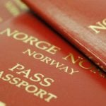 Norway mulls passport controls for refugees