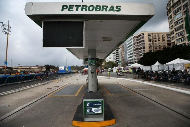 Statoil invests up to $2.9 billion in Petrobras oil field