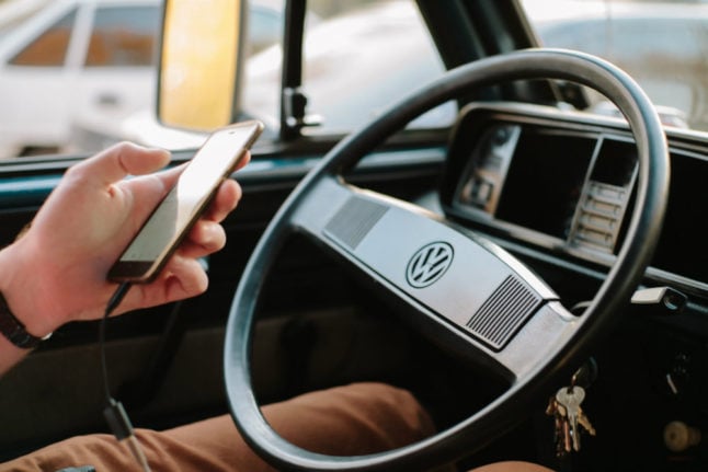 Norway trebles fine for using mobile phone at the wheel