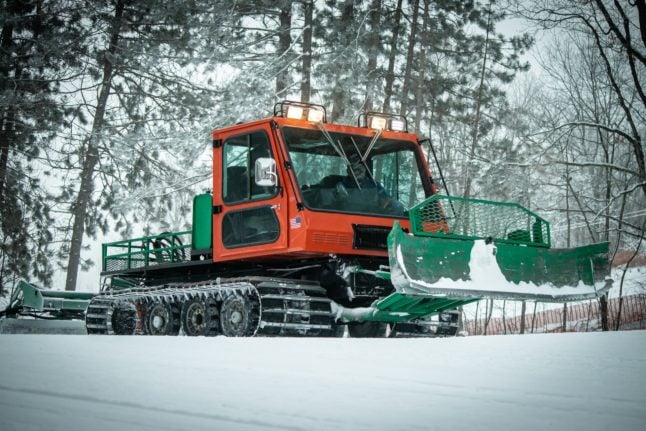 Oslo Airport to begin using driverless snow ploughs